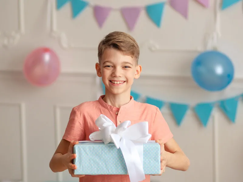 Prezent Dla 8 Letniego Chłopca Jaki prezent dla 6-8 letniego chlopca? 🎁 Poradnik prezentowy | Smyk.com